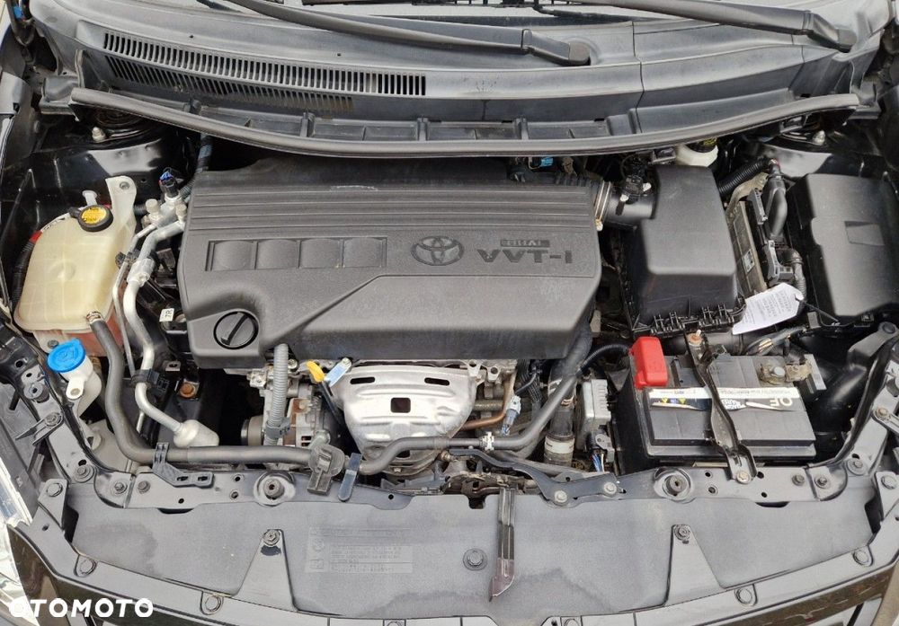 Toyota Auris 1.33 Dual-VVT-i Life - 32