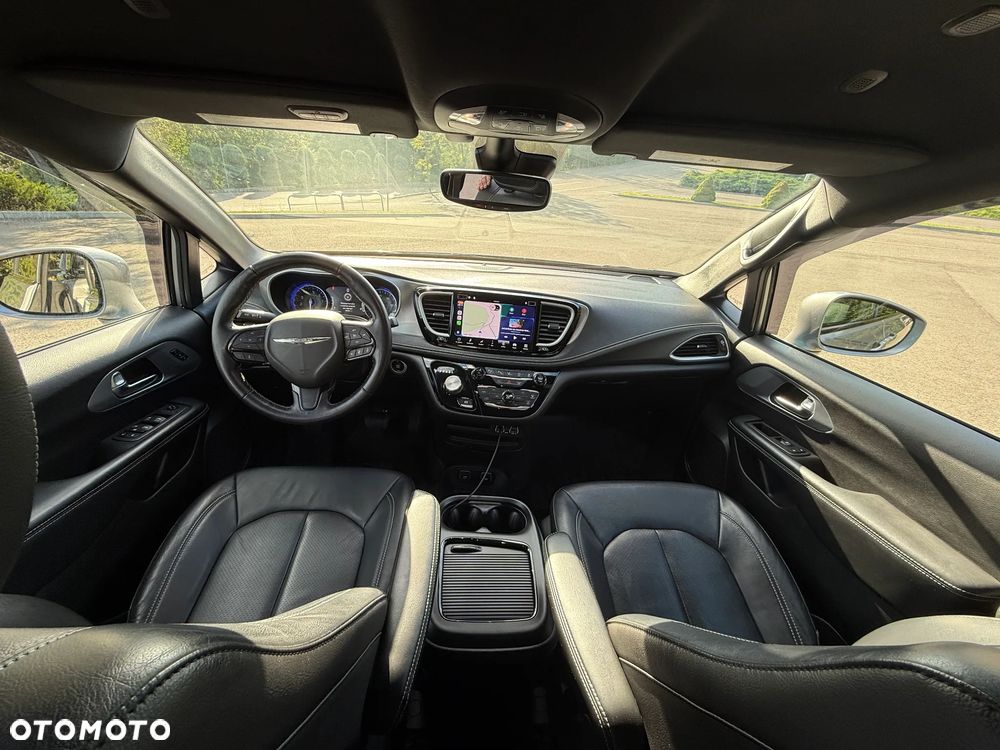 Chrysler Pacifica - 14