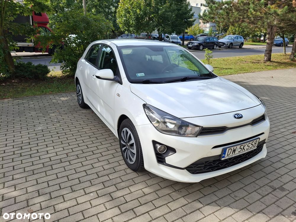 Kia Rio - 2