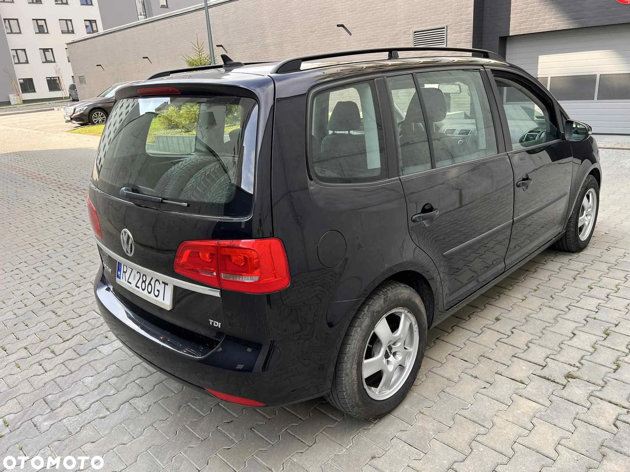 Volkswagen Touran 1.6 TDI DPF Trendline DSG - 20