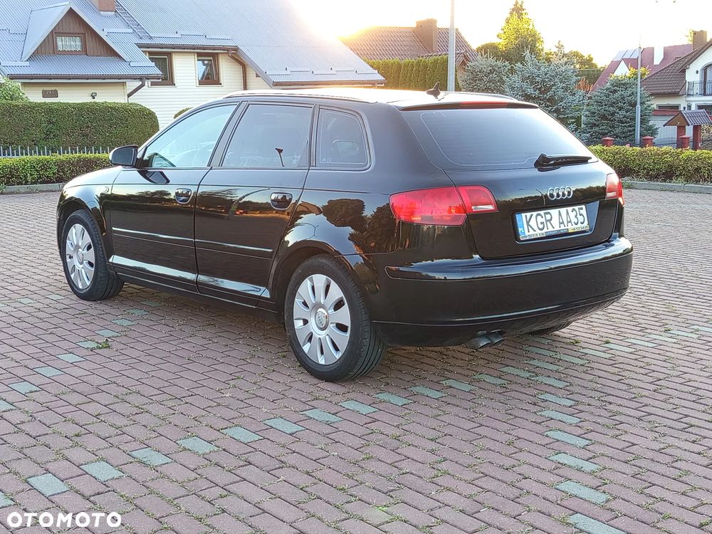 Audi A3 Sportback 1.9 TDI DPF Ambiente - 4