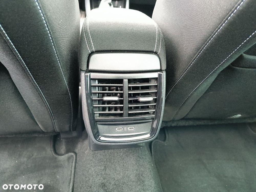 Skoda Scala 1.5 TSI Monte Carlo DSG - 27
