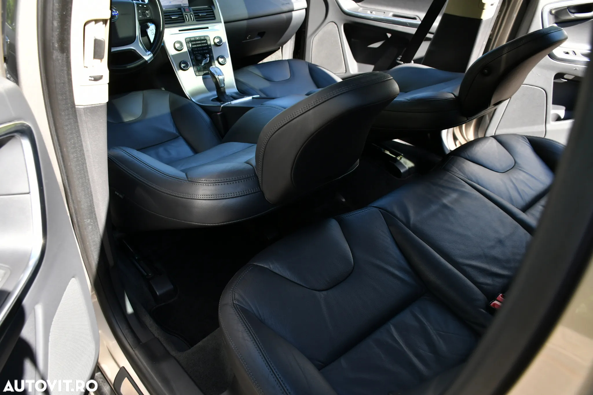 Volvo XC 60 D5 AWD Aut. Summum - 10
