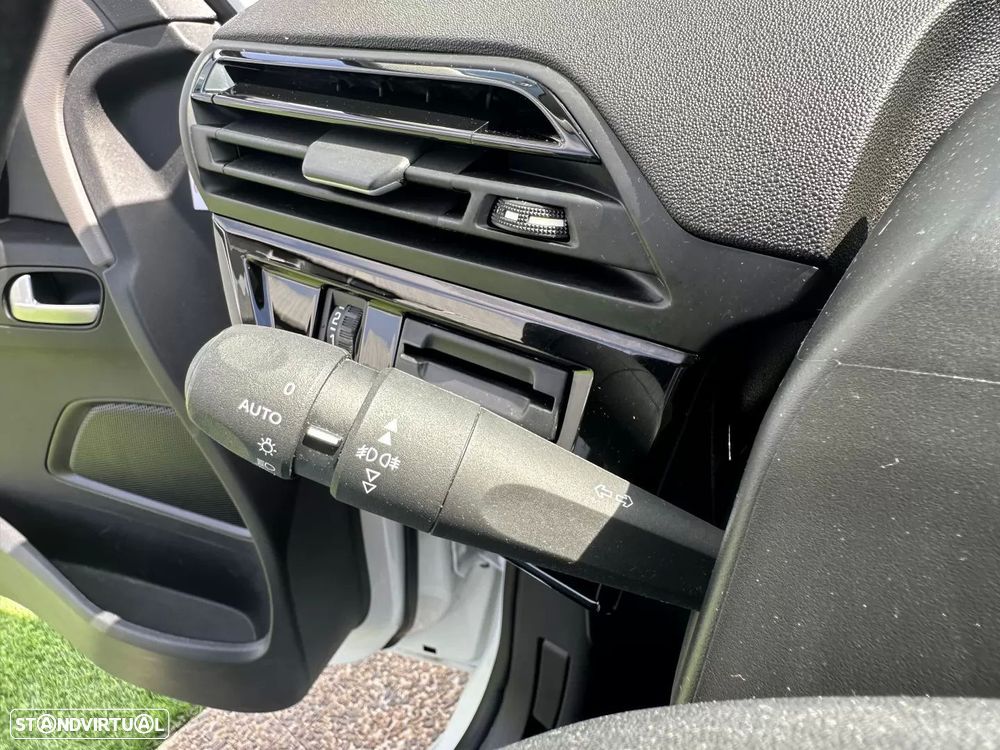 Citroën C4 Spacetourer PureTech 130 Stop&Start LIVE - 36