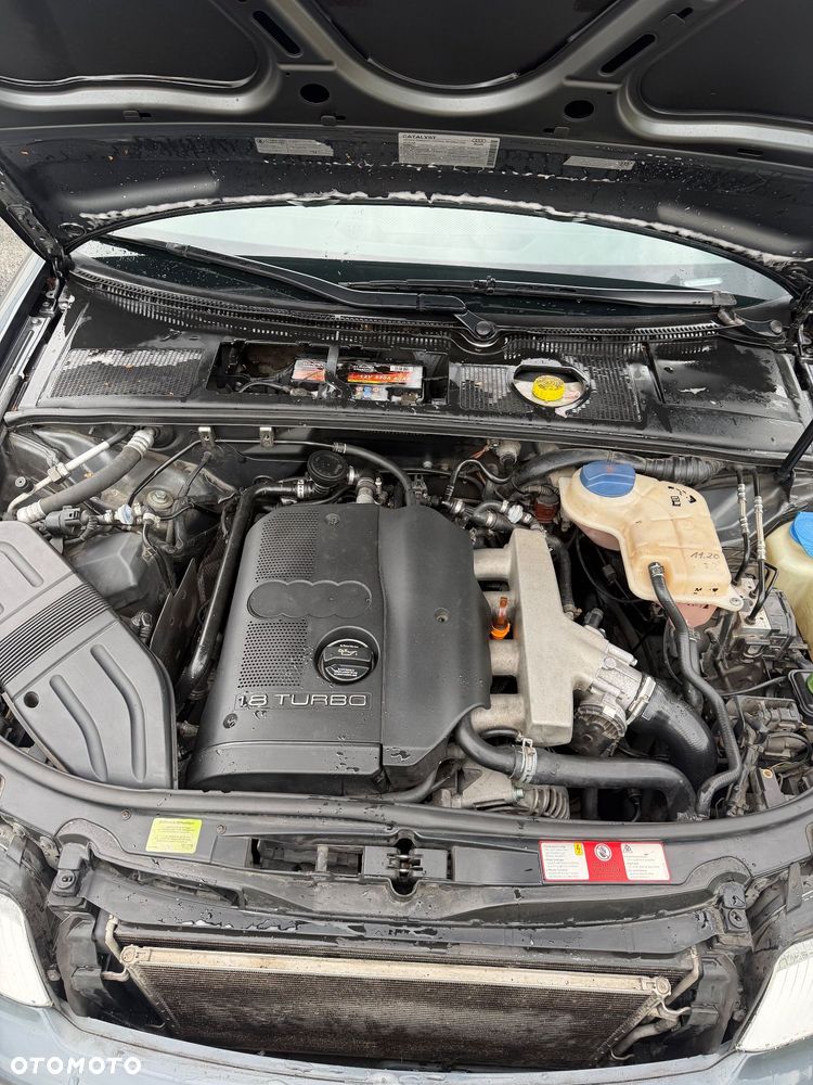 Audi A4 Limousine - 13