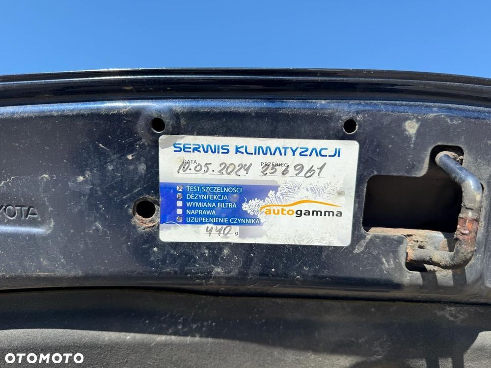 Toyota Avensis 2.0 D-4D Sol - 19