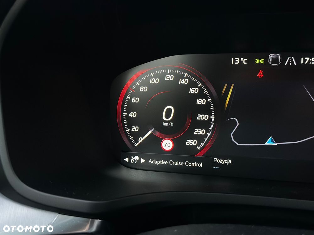 Volvo V60 Cross Country D4 AWD - 24