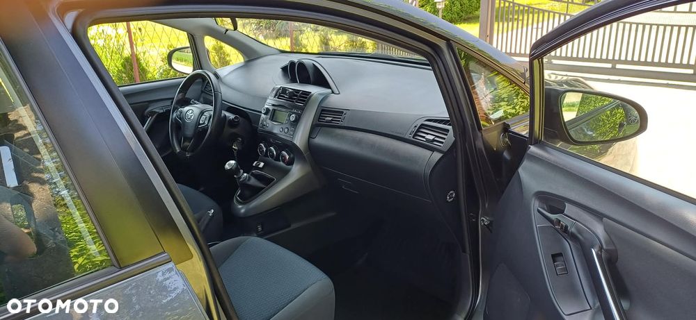 Toyota Verso 1.6 Active - 20