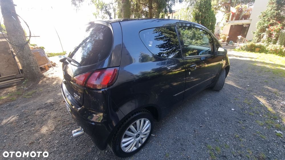 Mitsubishi Colt - 6