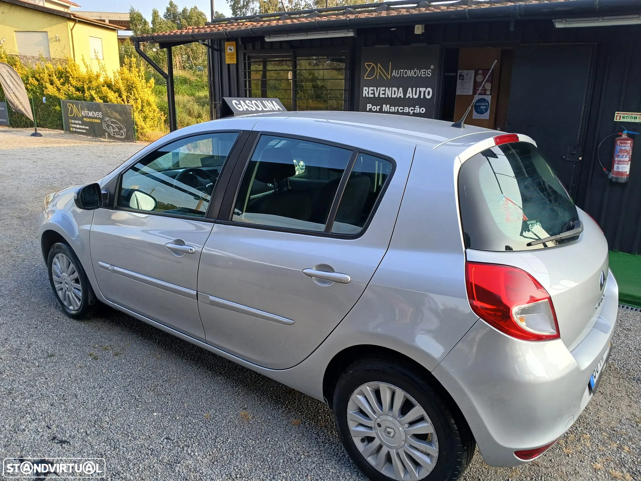 Renault Clio 1.2 16V Confort - 5
