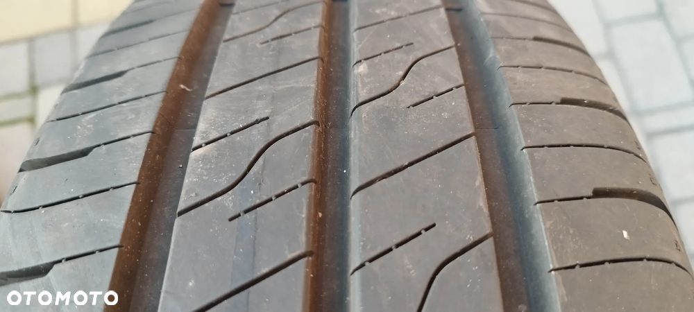 215/65/16 c goodyear efficientgrip cargo2 - 1