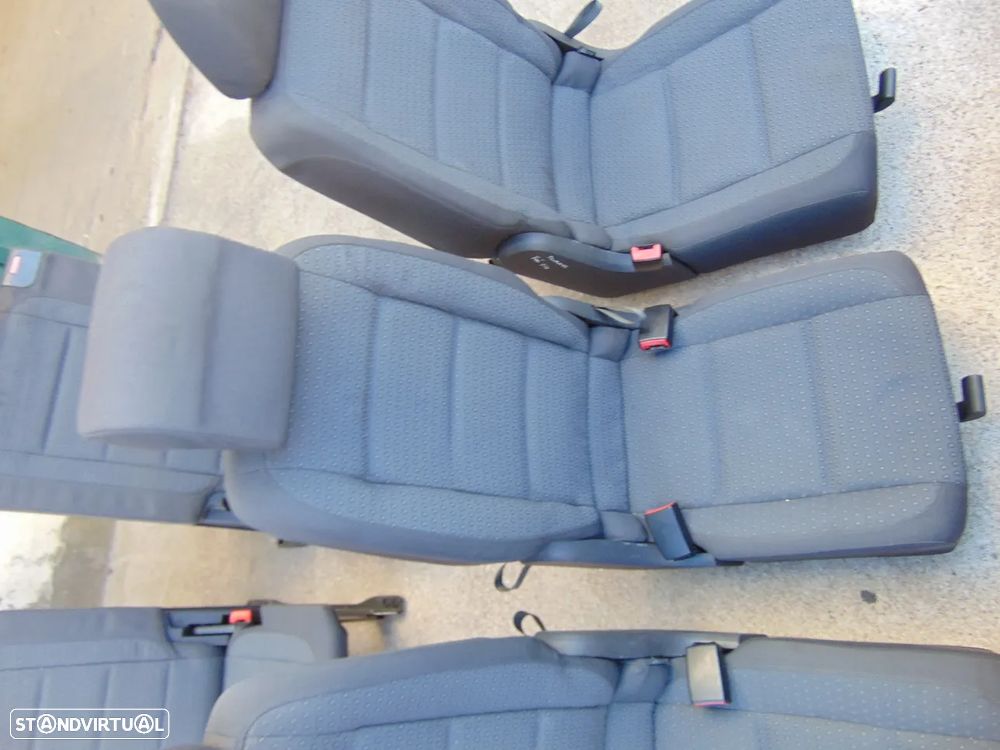 VW Touran 2005 bancos - 9
