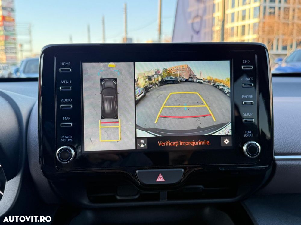 Toyota Yaris Cross 1.5 VVT-i HSD 4x2 Exclusive Elegant - 17