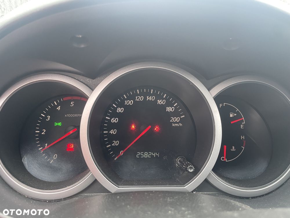 Suzuki Grand Vitara 1.9 DDiS - 17