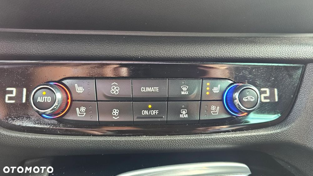 Opel Insignia 1.6 CDTI Cosmo ecoFLEX S&S - 40