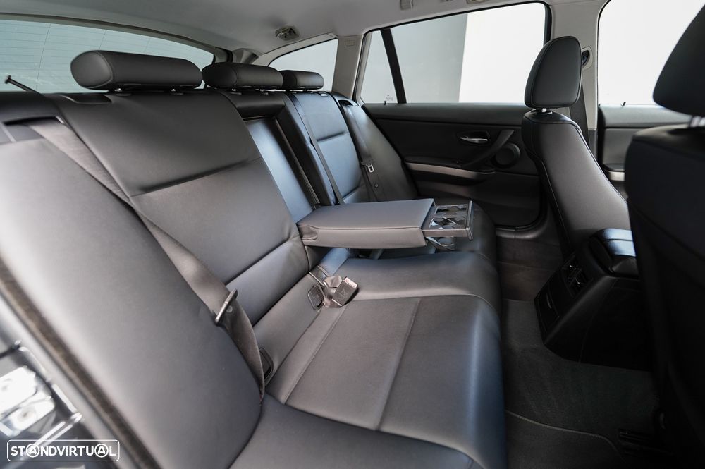 BMW 320 d - 23