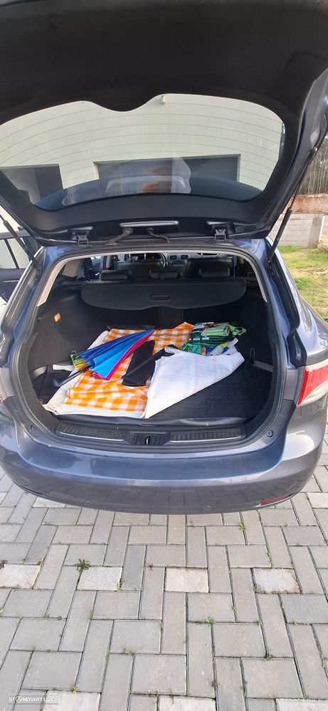 Toyota Avensis SW 2.0 D-4D Exclusive - 7