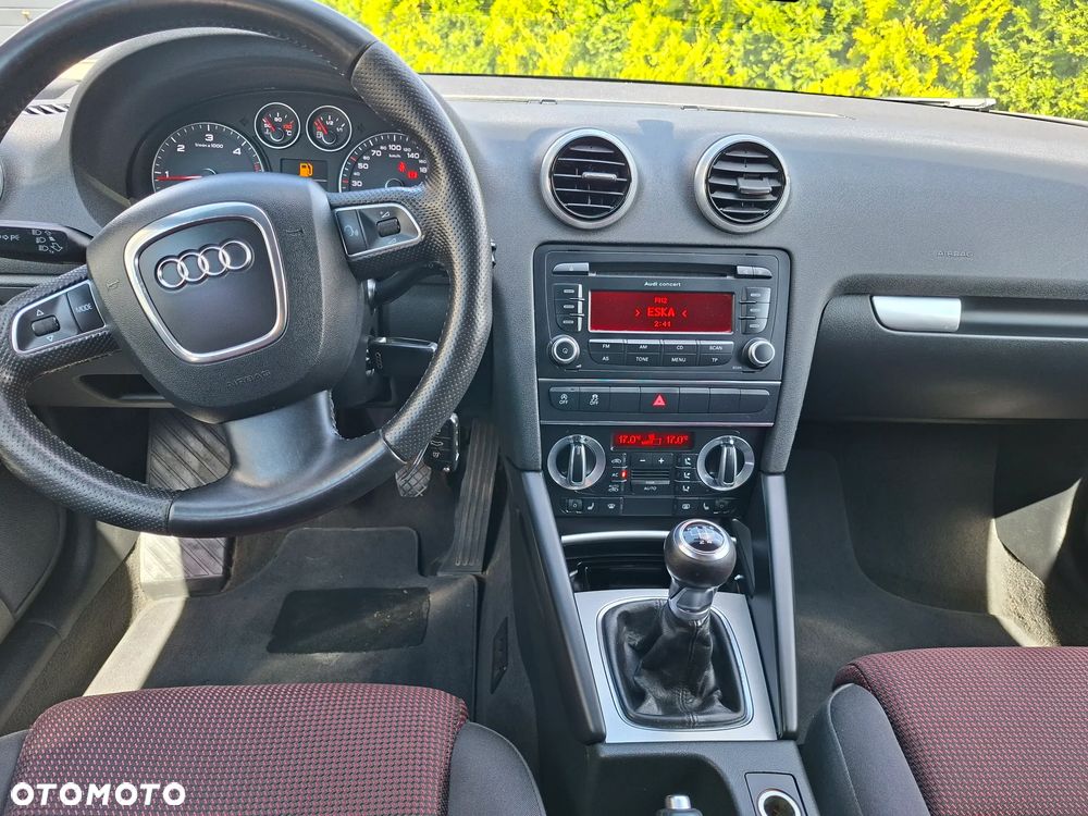 Audi A3 Sportback 1.6 TDI Attraction - 11