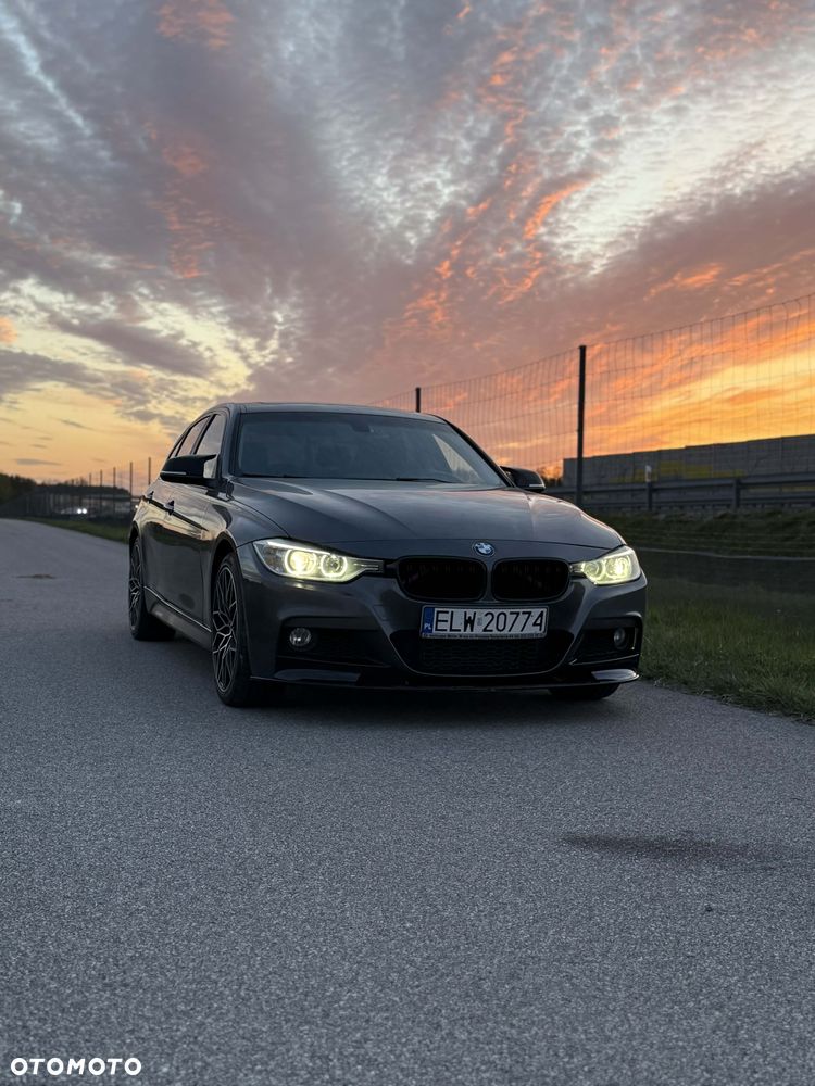 BMW Seria 3 320i - 5
