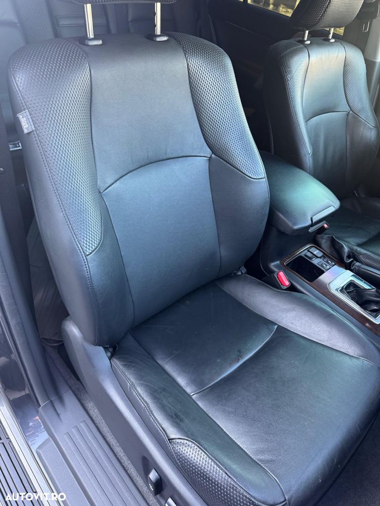 Toyota Land Cruiser 3.0l Turbo D-4D A/T Luxury - 9