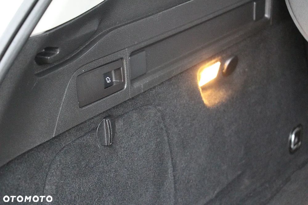 Opel Astra 1.6 CDTI Cosmo - 17