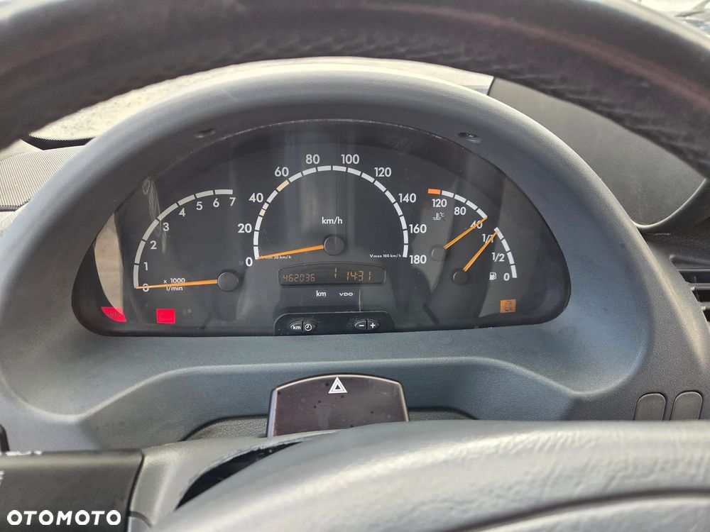 Mercedes-Benz Sprinter - 9