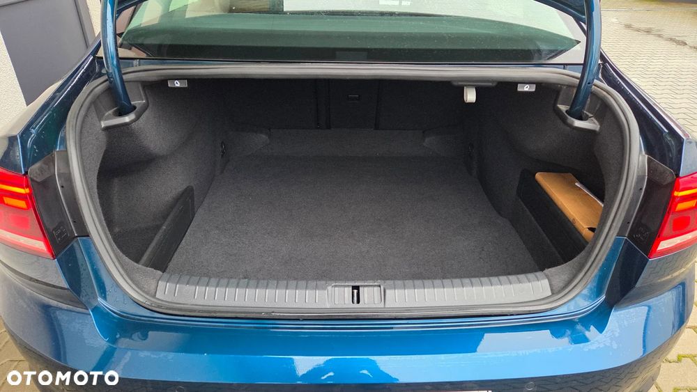 Volkswagen Passat 1.5 TSI EVO Business - 23