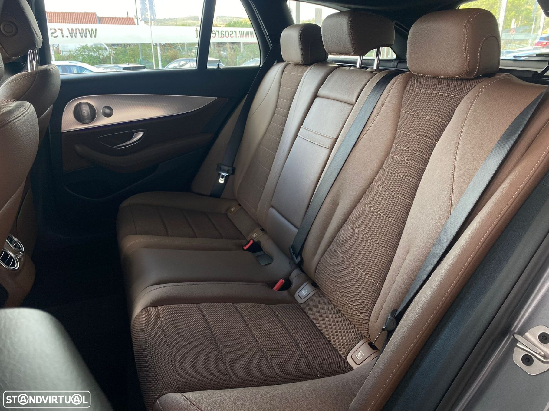 Mercedes-Benz E 300 de Avantgarde - 11