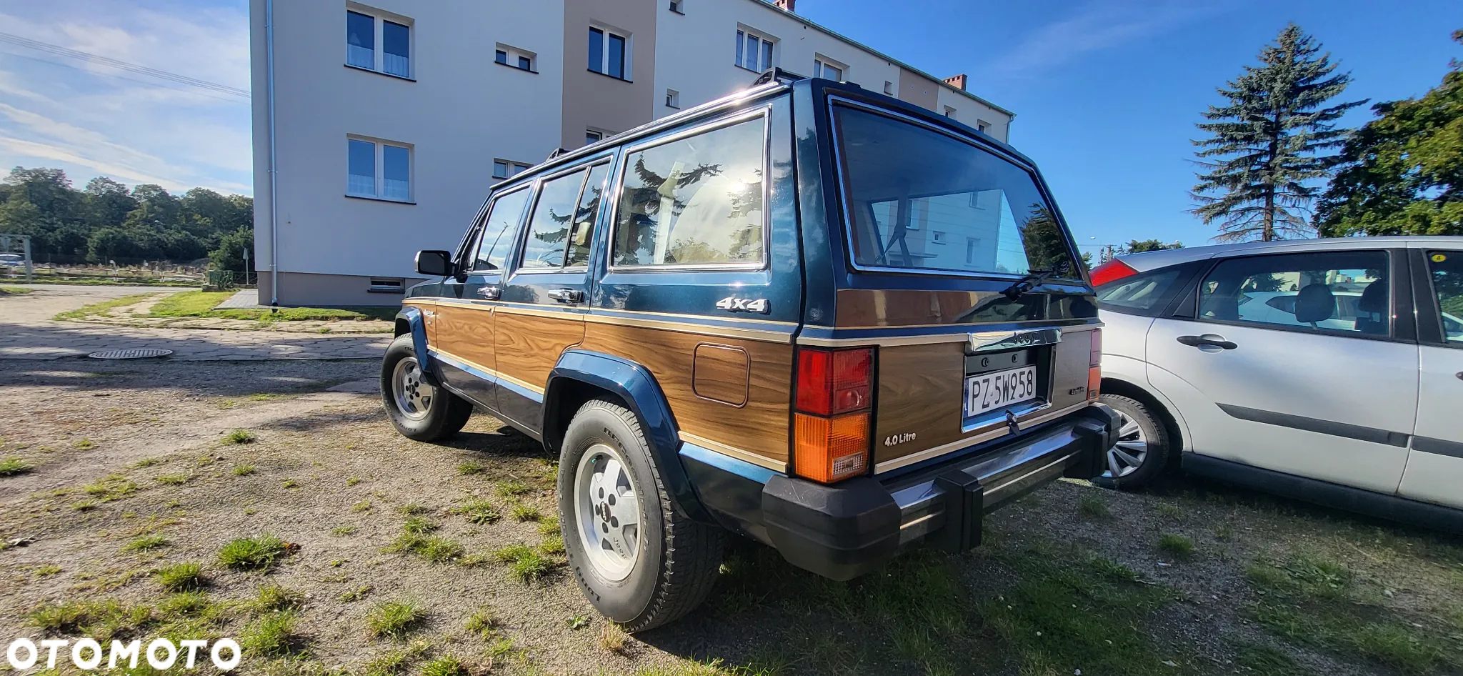 Jeep Cherokee - 5