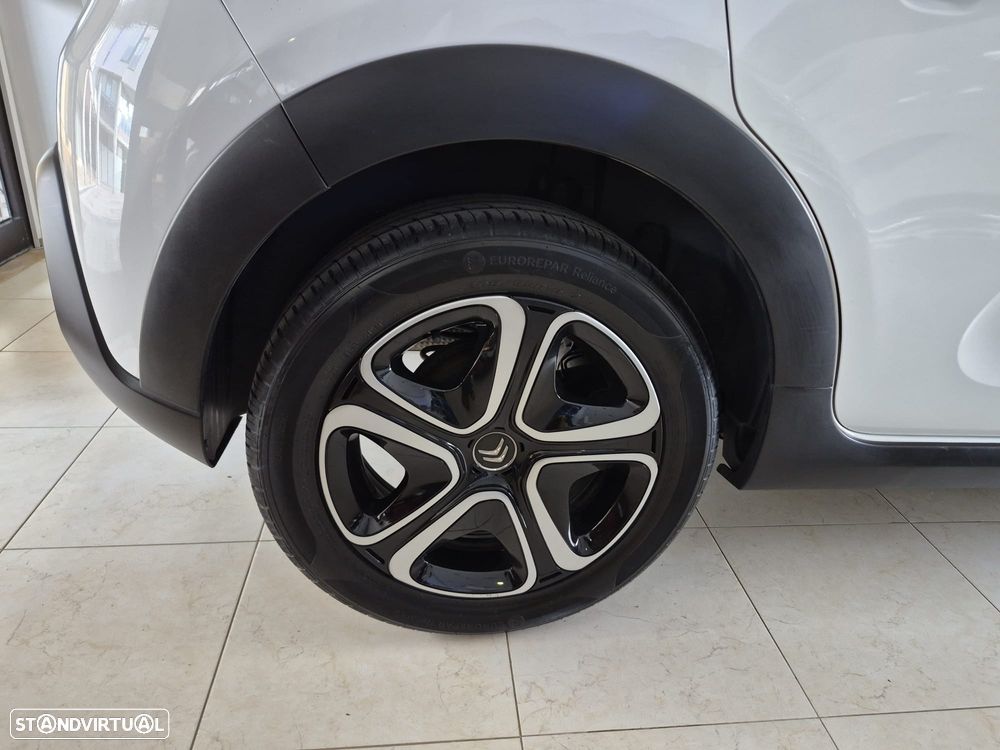 Citroën C3 1.2 PureTech Shine - 32