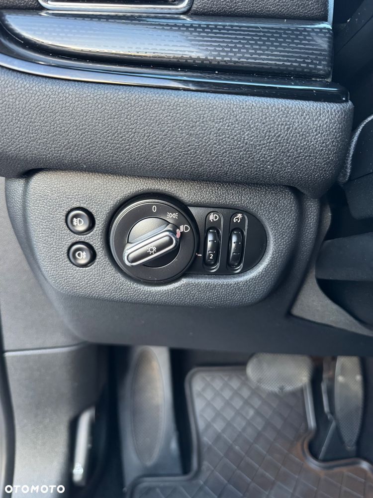 MINI Clubman - 24