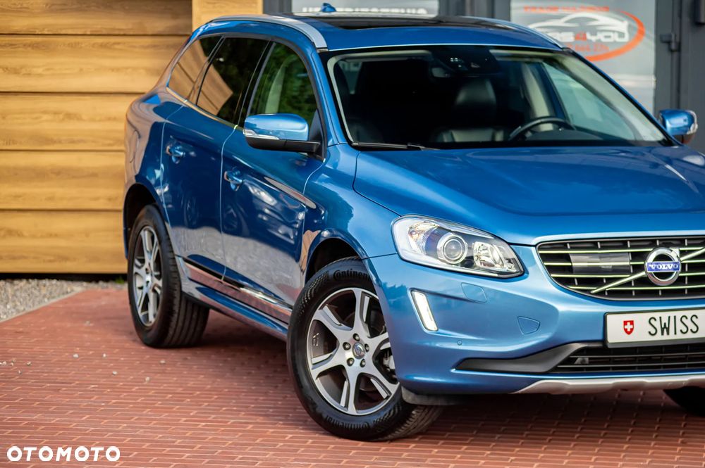 Volvo XC 60 D4 AWD Geartronic Momentum - 3