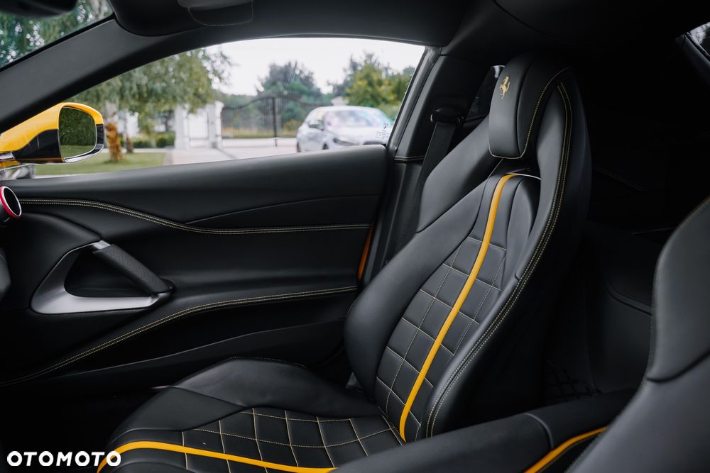 Ferrari 812 Superfast - 9
