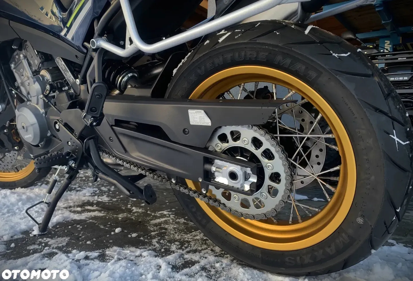 CFMoto MT - 15