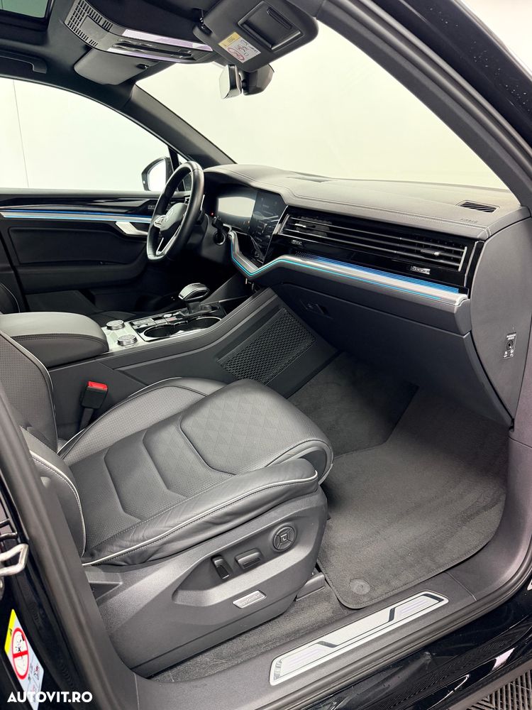 Volkswagen Touareg V6 e-Hybrid OPF 4Motion Aut. Elegance FINAL EDITION - 13