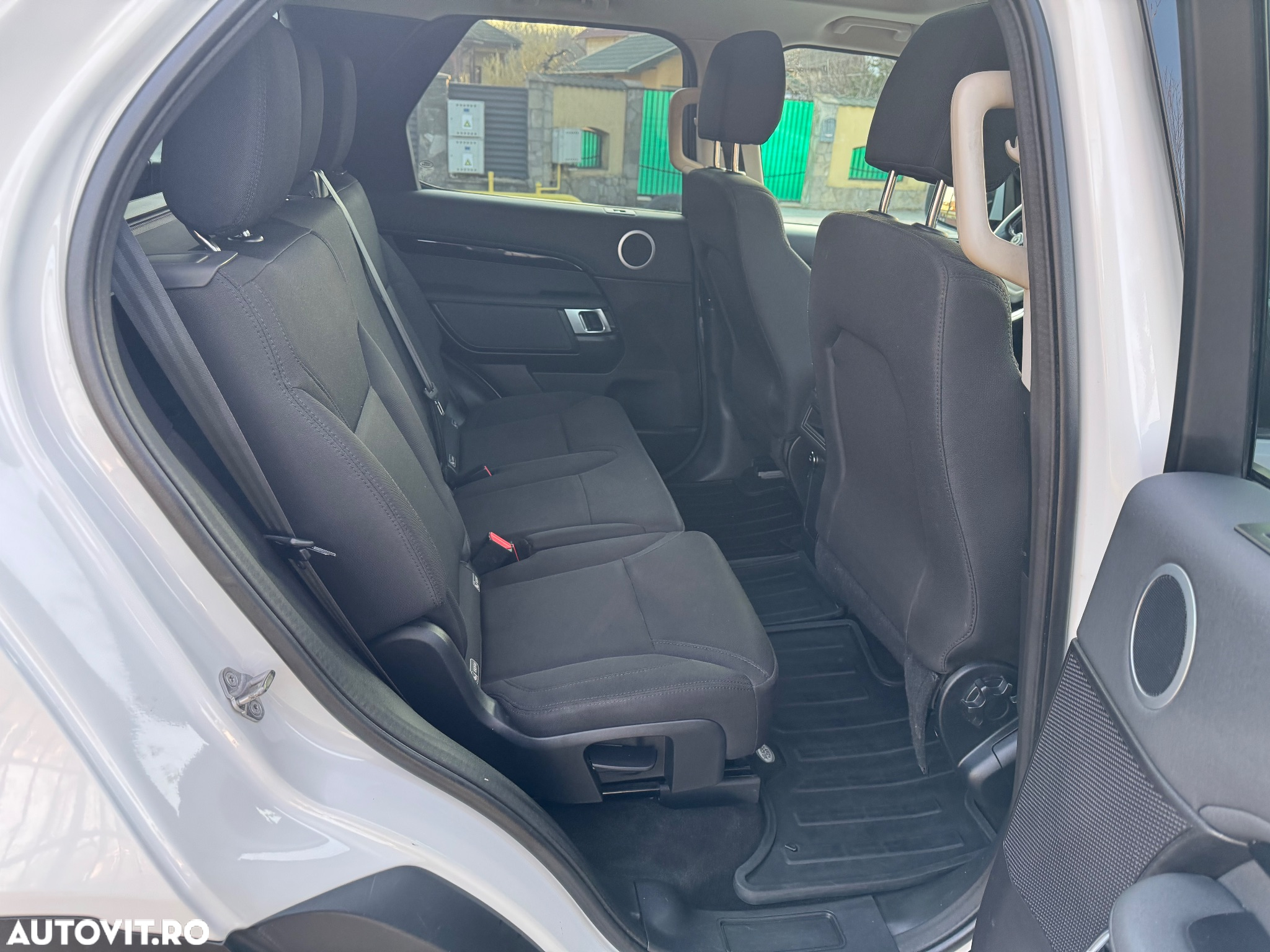 Land Rover Discovery 2.0 L TD4 SE - 13