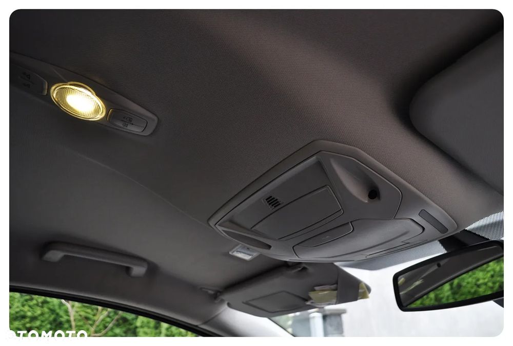 Ford Mondeo 2.0 TDCi Titanium X - 39