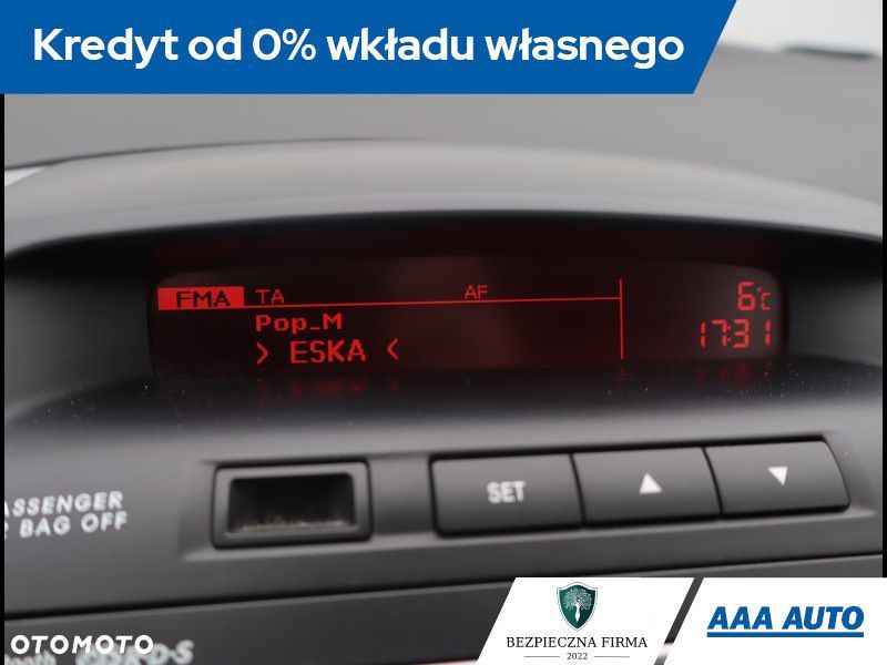 Kia Ceed - 14