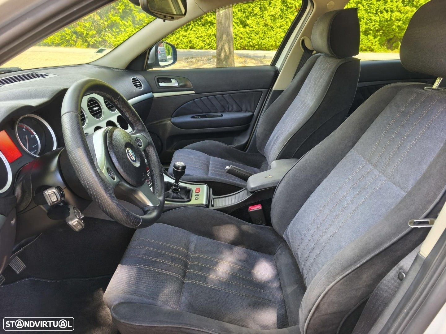Alfa Romeo 159 1.9 JTDm 16V Sportiva - 14