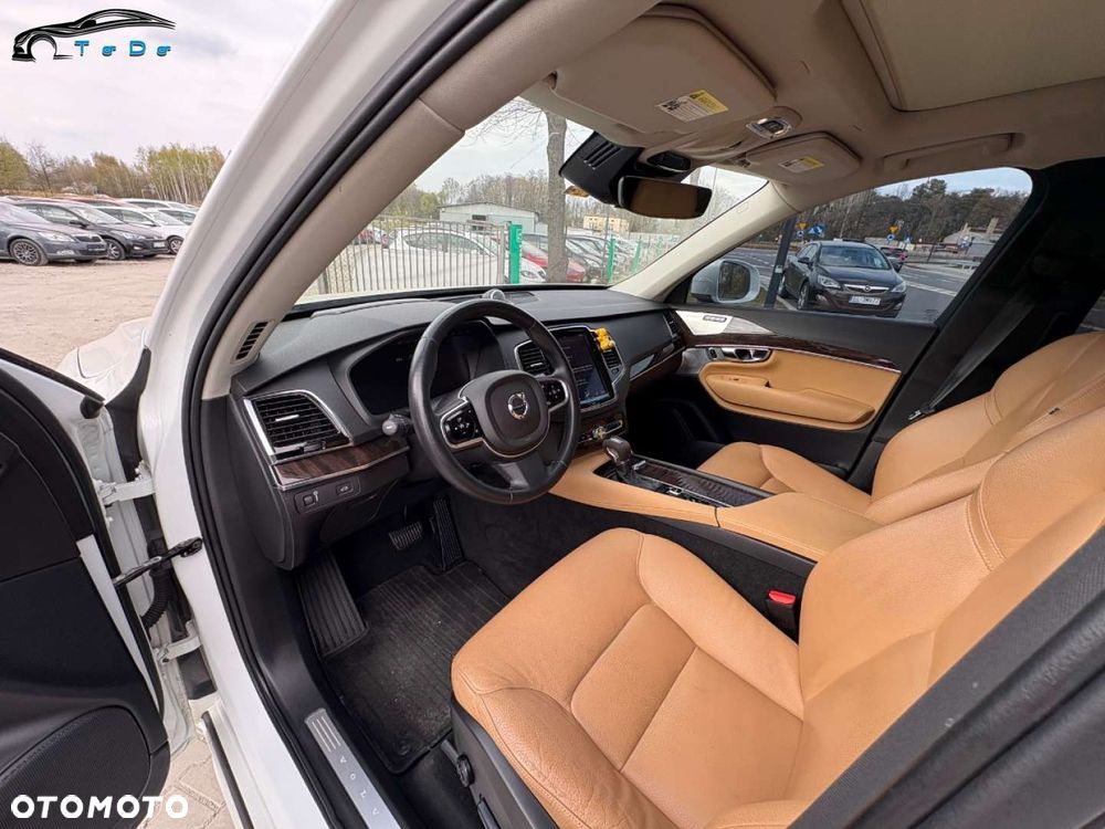 Volvo XC 90 T6 AWD R-Design 7os - 17