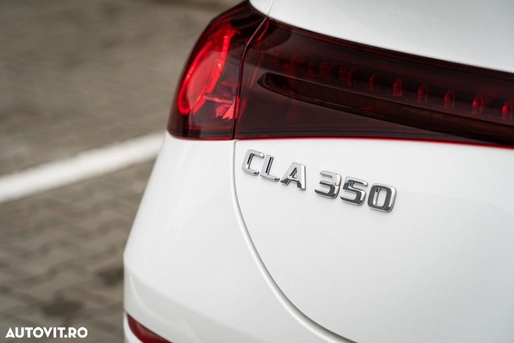 Mercedes-Benz CLA 350 4MATIC Coupe - 12