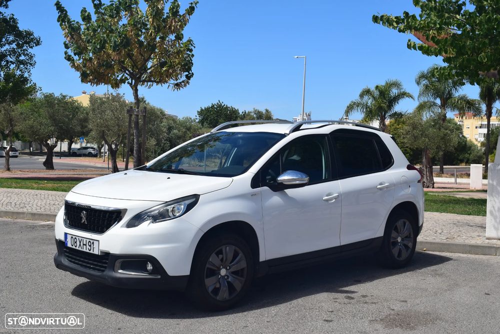 Peugeot 2008 1.2 PureTech Style - 1