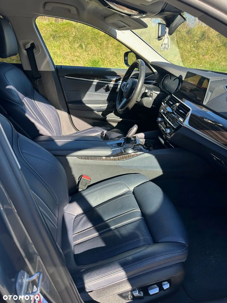 BMW Seria 5 530d xDrive Luxury Line - 8