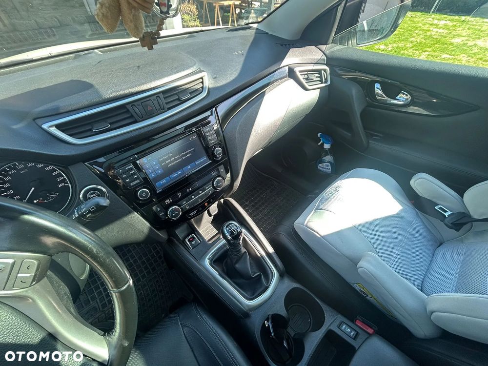 Nissan Qashqai 1.6 DCi 4x4 Tekna - 5