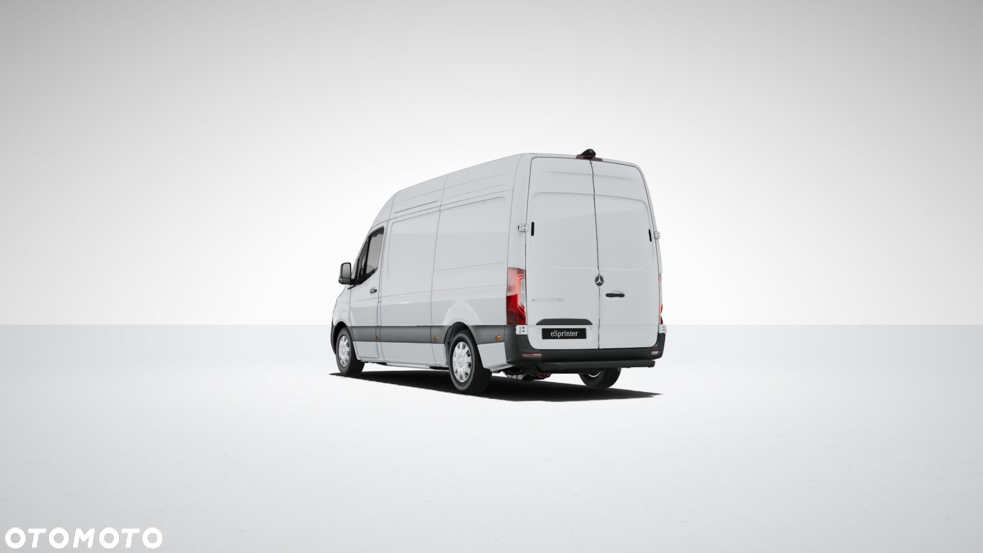 Mercedes-Benz eSprinter - 2