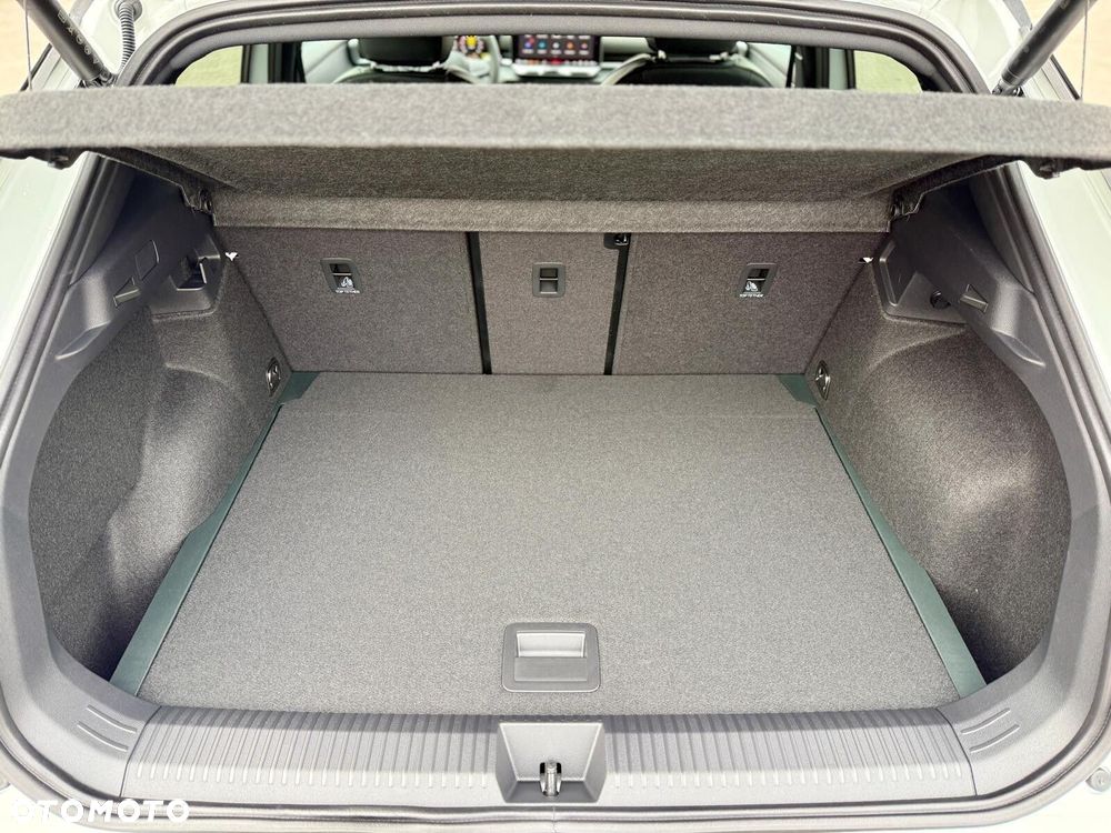 Volkswagen T-Roc 1.5 eTSI R-Line DSG - 34