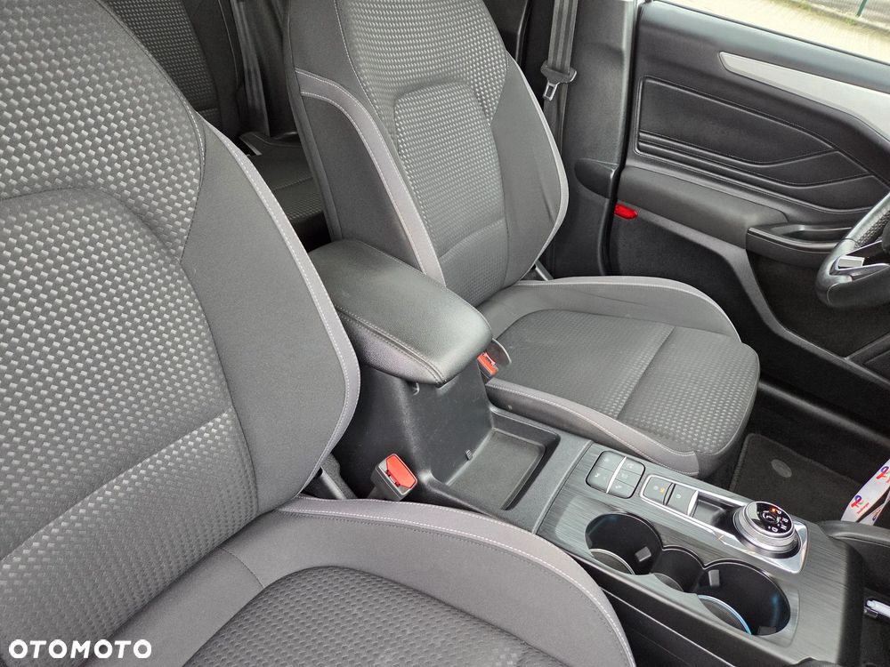 Ford Focus 1.5 EcoBlue Start-Stopp-System TITANIUM - 39
