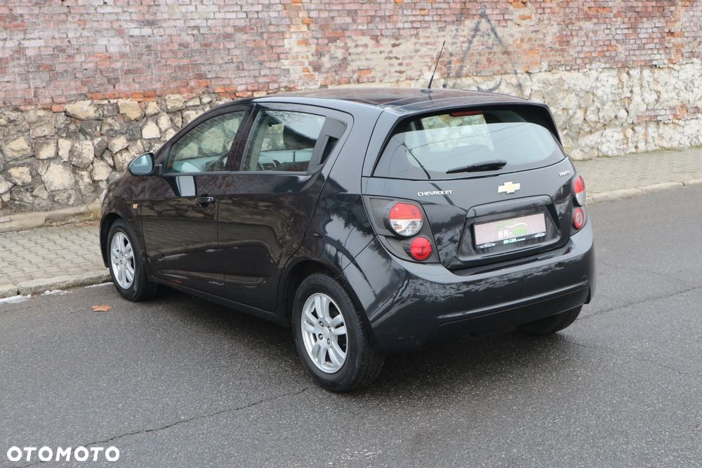 Chevrolet Aveo 1.2 LS+ - 15