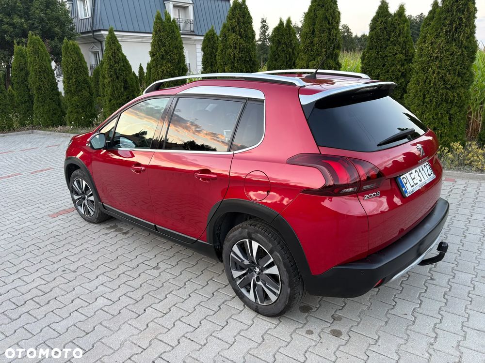 Peugeot 2008 1.2 Pure Tech Allure S&S EAT6 - 3