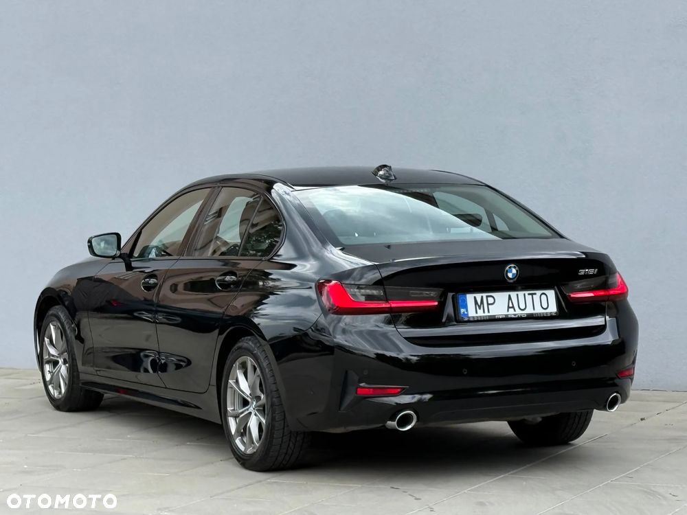 BMW Seria 3 318i Sport Line - 4